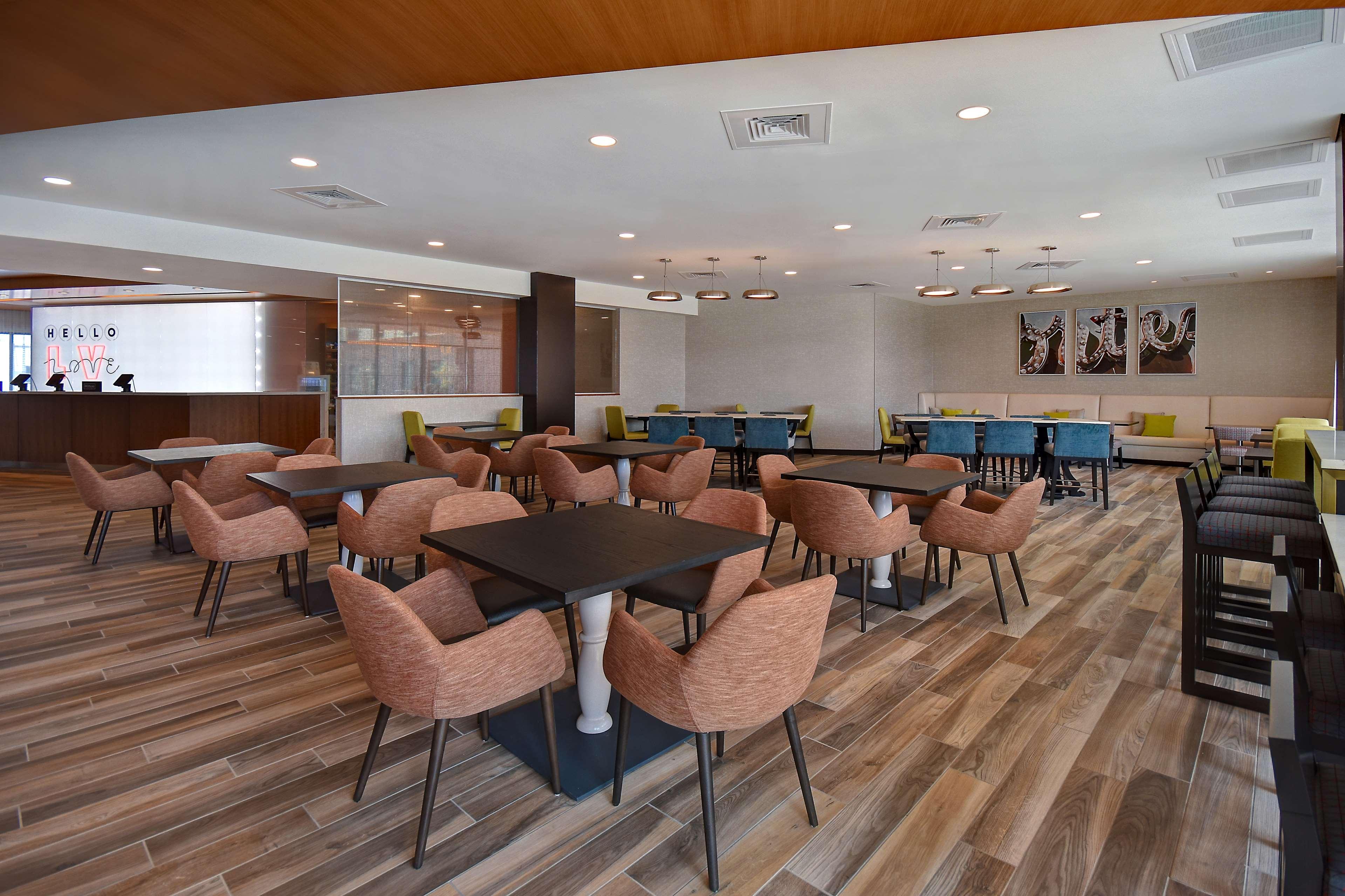 Hampton Inn & Suites Las Vegas Convention Center - No Resort Fee Exterior foto